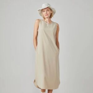 Women’s NWT Tilley Tech Silk Sleeveless Midi Dress Safari Tan Size XS